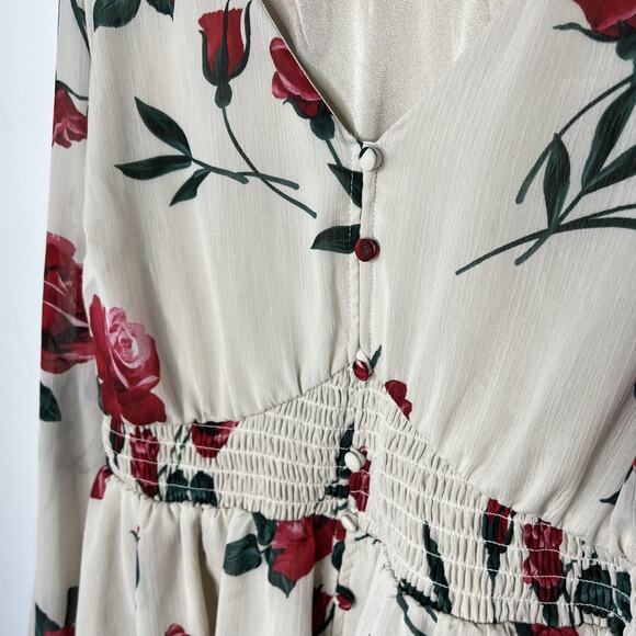 Torrid Blouse Womens 1X Cream Floral Rose V Neck Button Smocked Waist Plus Size - Picture 4 of 10